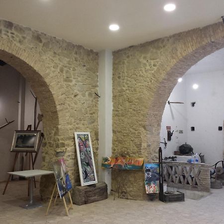 Bed and Breakfast Palazzo Madeo - Residenza D'Epoca Crosia Exterior foto