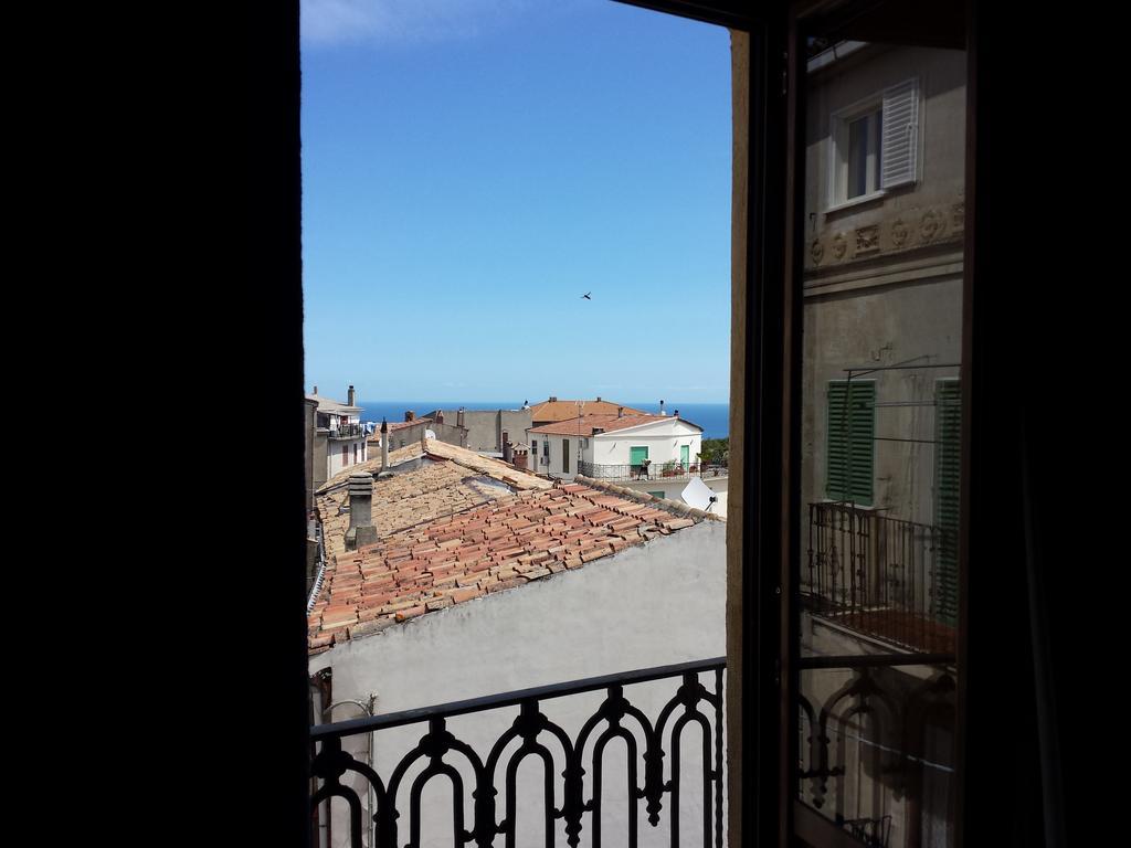 Bed and Breakfast Palazzo Madeo - Residenza D'Epoca Crosia Exterior foto
